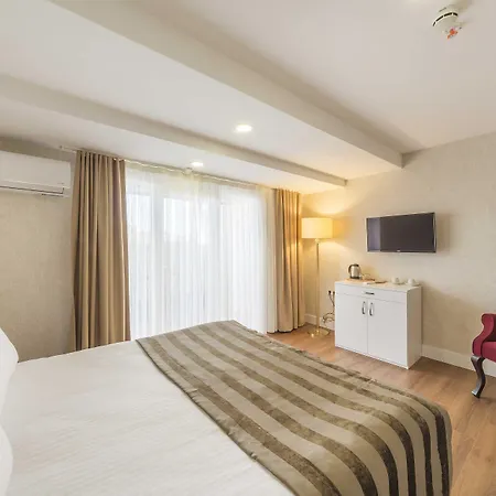 Отель Topkapi Old Kensington Ottoman Heritage 3*